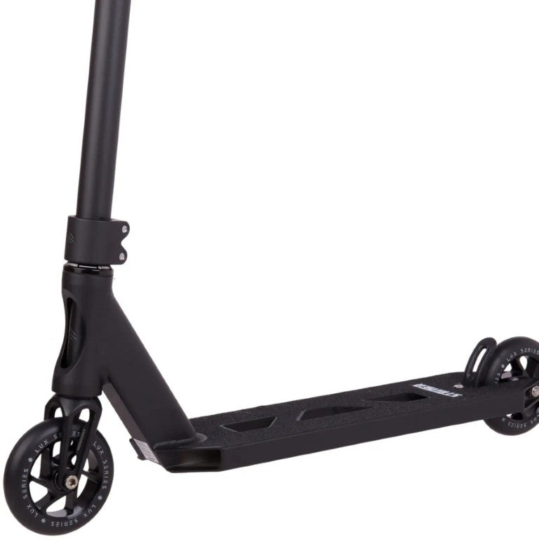Freestyle koloběžka Striker Essential S Black